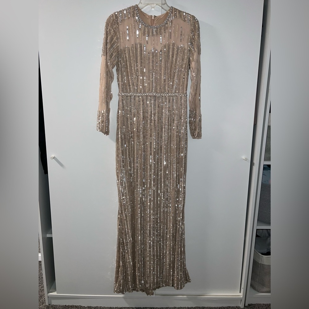 Mac duggal gown size 4